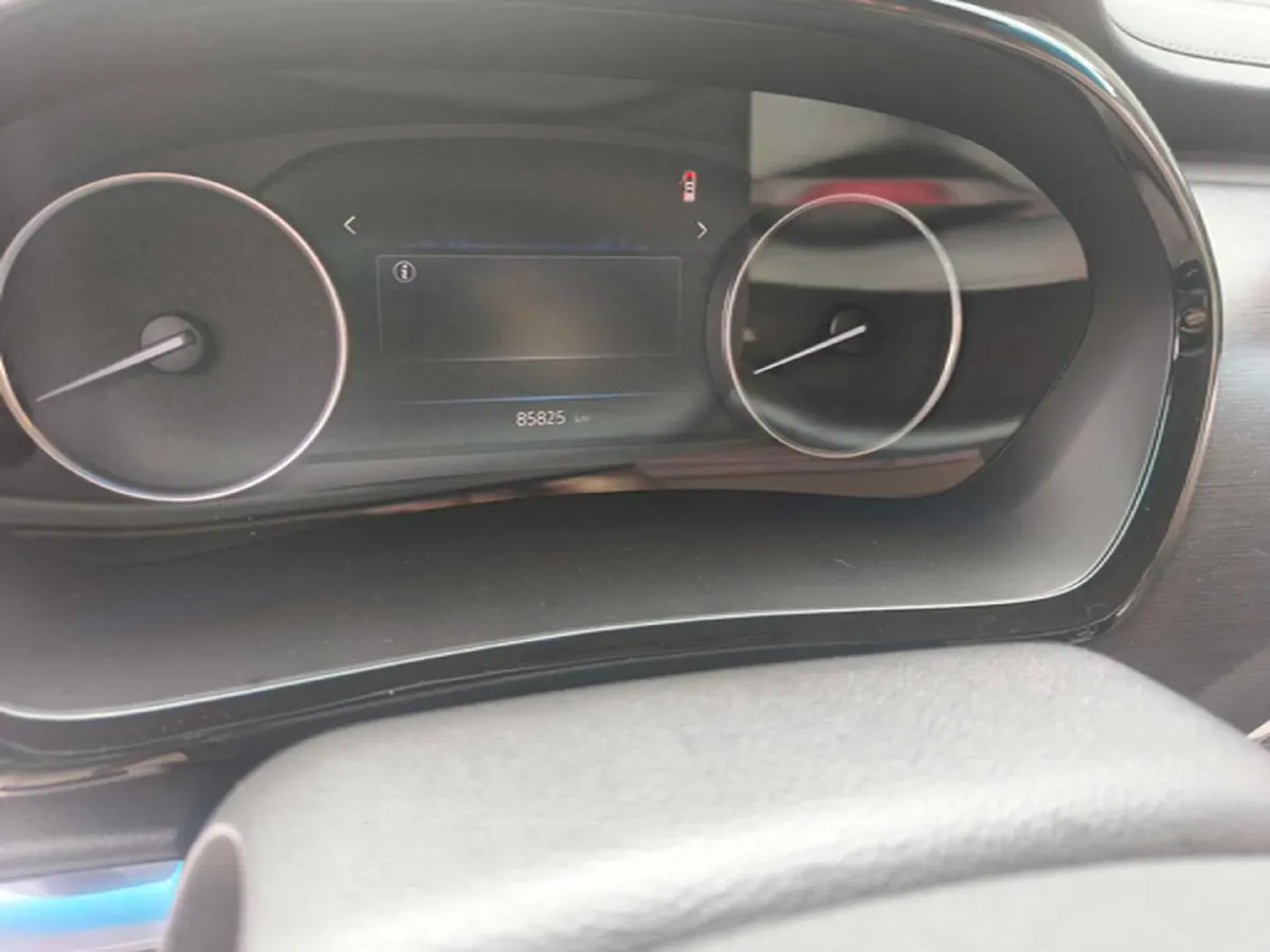 2022 Buick GL8 2.0T 237HP L4 9AT,autocango,china used car exporter,china ev exporter,chinese used car exporter,chinese used ev exporter