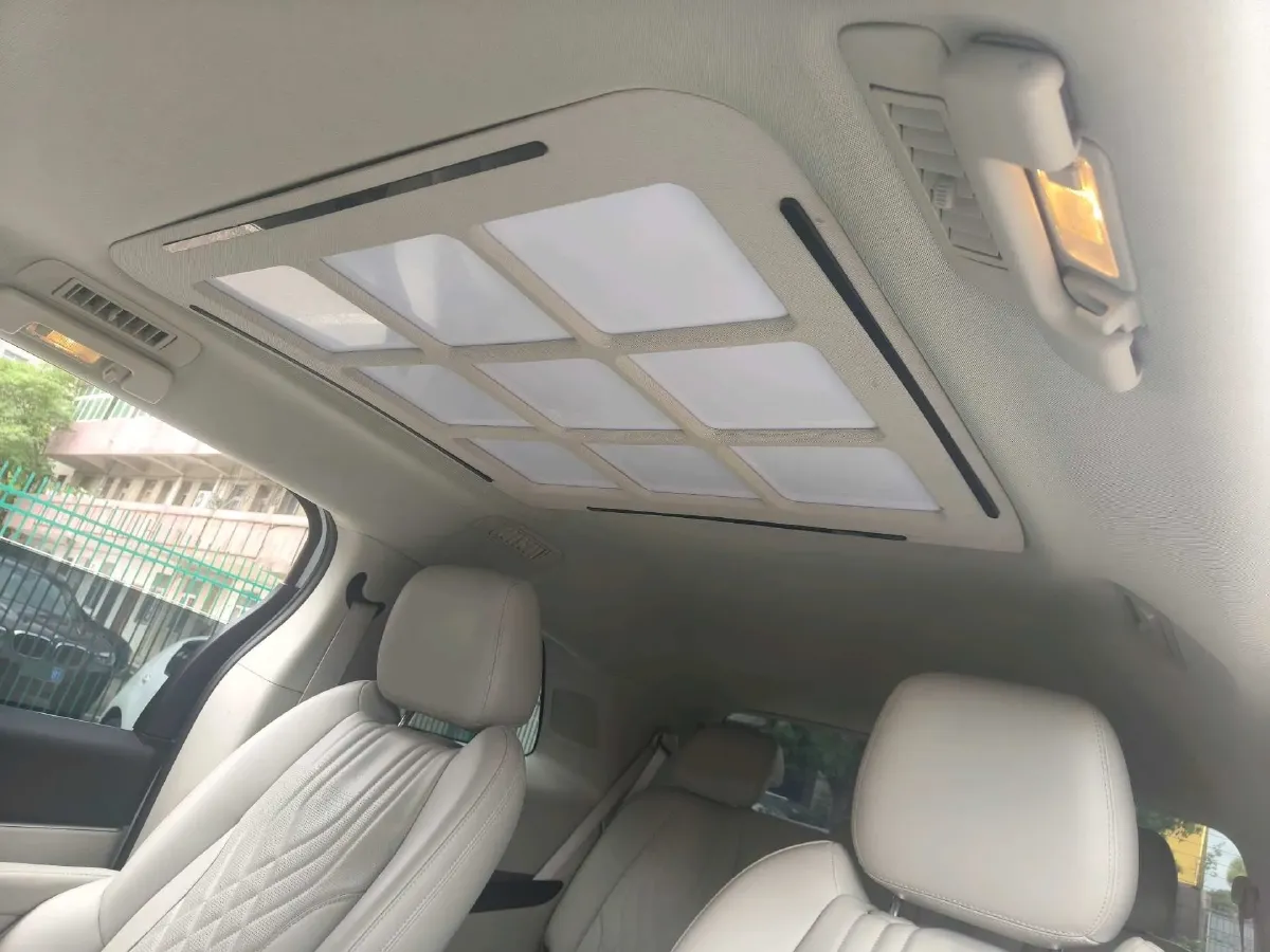 2022 Buick GL8 2.0T 237HP L4 9AT,autocango,china used car exporter,china ev exporter,chinese used car exporter,chinese used ev exporter