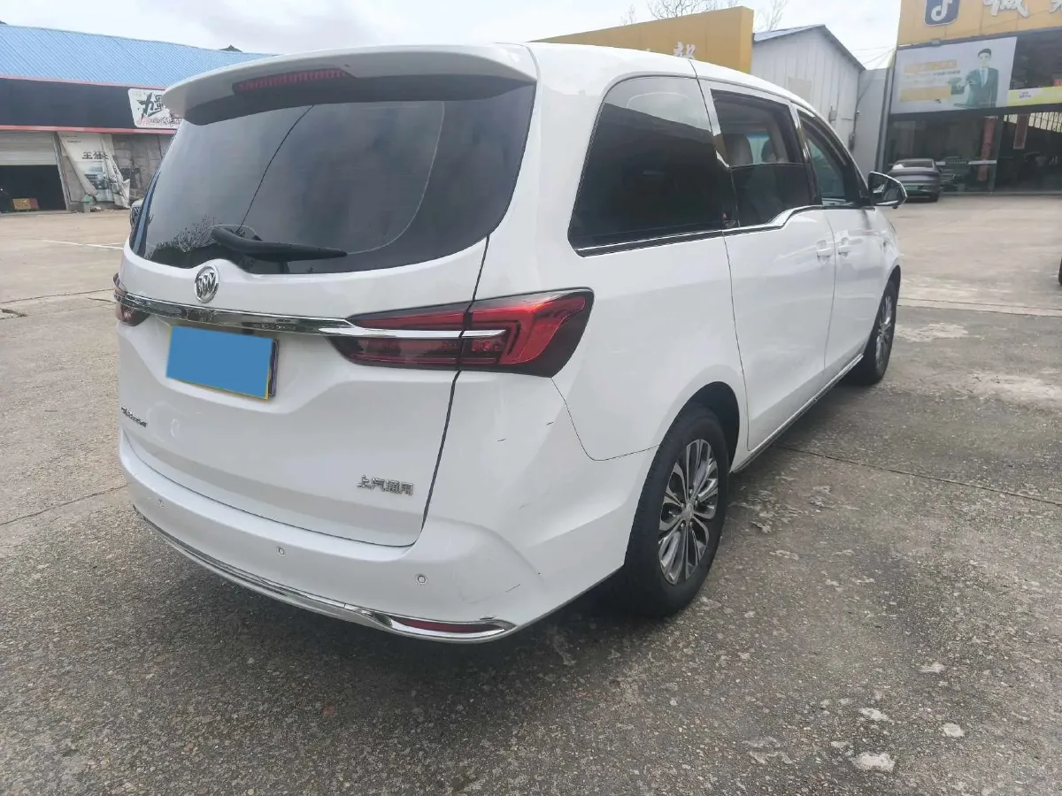 2022 Buick GL8 2.0T 237HP L4 9AT,autocango,china used car exporter,china ev exporter,chinese used car exporter,chinese used ev exporter