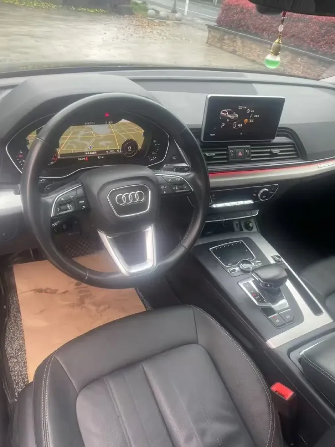 2020 Audi Q5L 2.0T 252HP L4 7DCT,autocango,china used car exporter,china ev exporter,chinese used car exporter,chinese used ev exporter