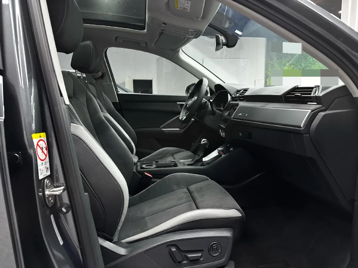 2022 Audi Q3 1.4T 150HP L4 7DCT,autocango,china used car exporter,china ev exporter,chinese used car exporter,chinese used ev exporter