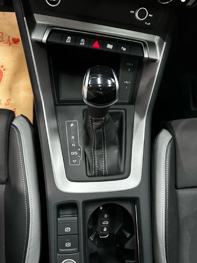 2022 Audi Q3 1.4T 150HP L4 7DCT,autocango,china used car exporter,china ev exporter,chinese used car exporter,chinese used ev exporter