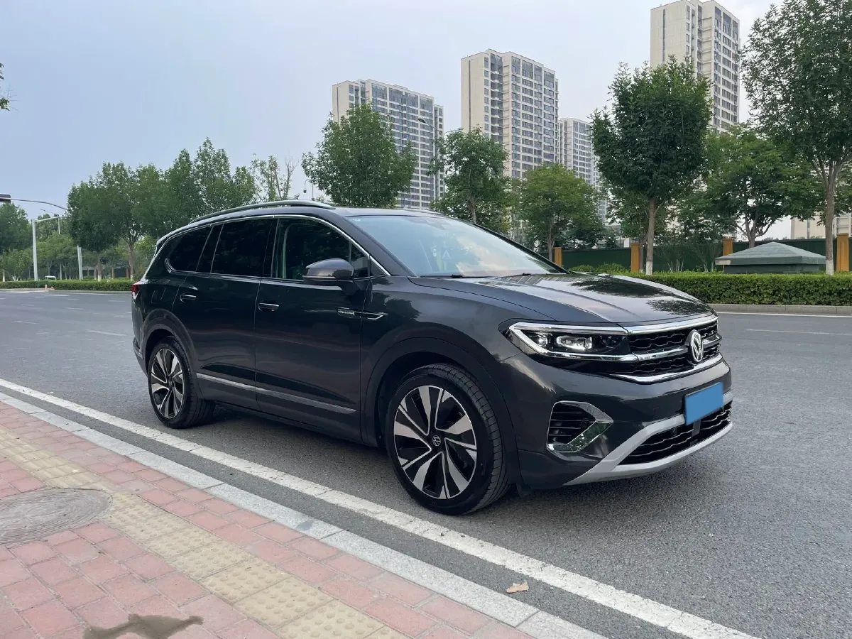 2023 Volkswagen Talagon 2.0T 220HP L4 7DCT,autocango,china used car exporter,china ev exporter,chinese used car exporter,chinese used ev exporter