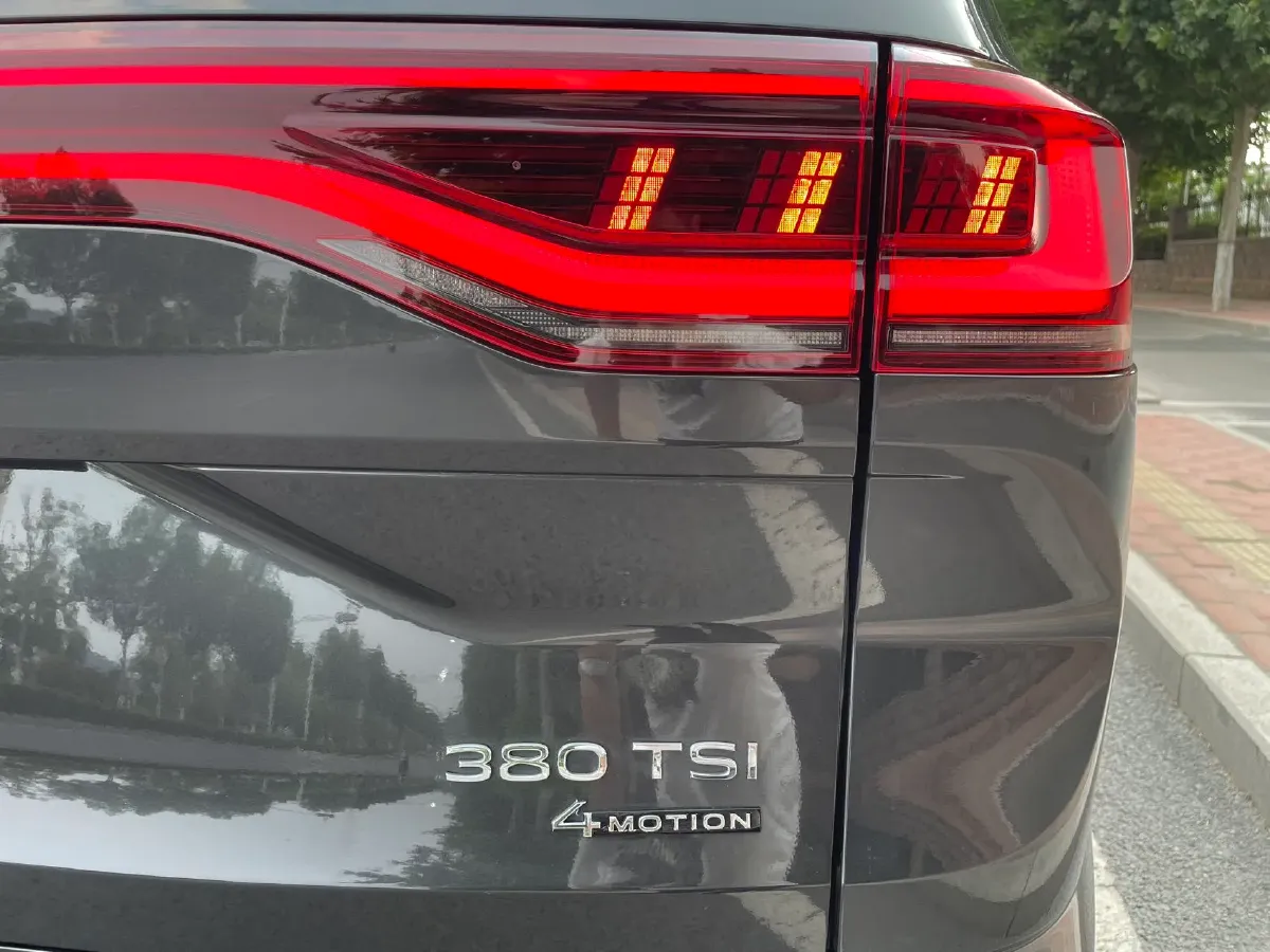 2023 Volkswagen Talagon 2.0T 220HP L4 7DCT,autocango,china used car exporter,china ev exporter,chinese used car exporter,chinese used ev exporter