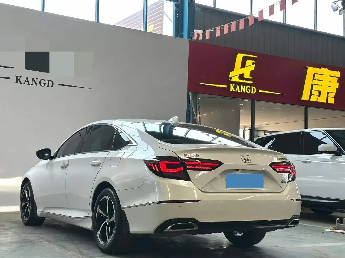 2022 Honda Inspire 1.5T 194HP L4 CVT,autocango,china used car exporter,china ev exporter,chinese used car exporter,chinese used ev exporter