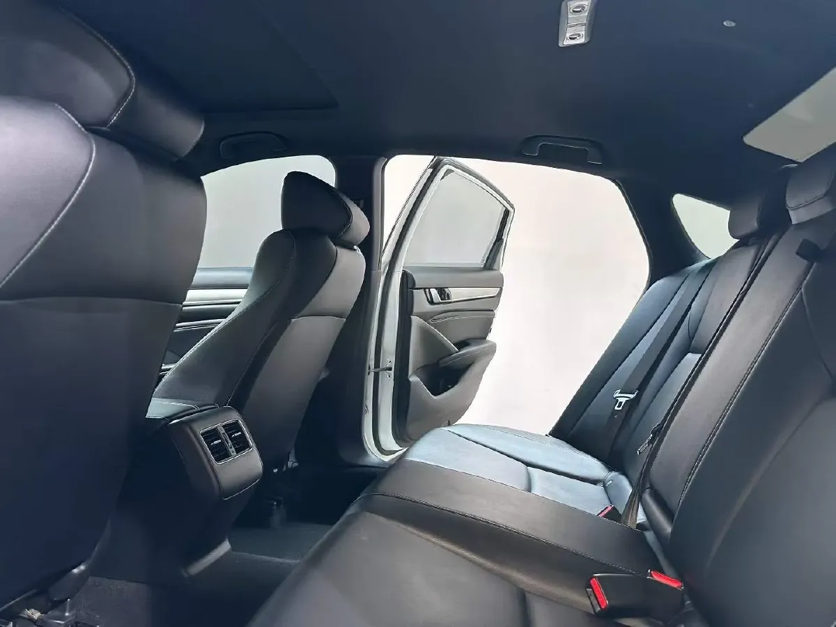 2022 Honda Inspire 1.5T 194HP L4 CVT,autocango,china used car exporter,china ev exporter,chinese used car exporter,chinese used ev exporter