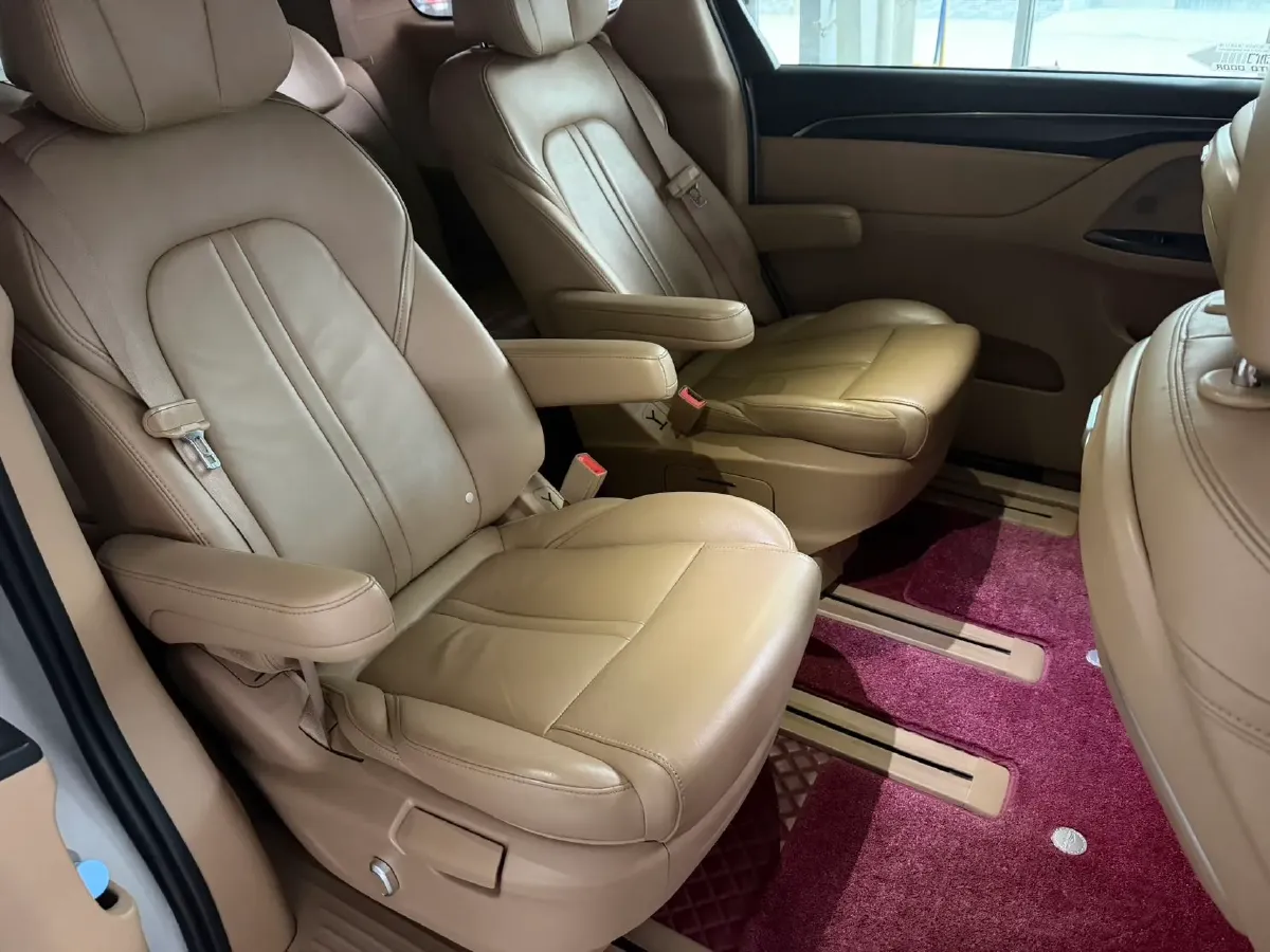 2020 Buick GL8 2.0T 237HP L4 9AT,autocango,china used car exporter,china ev exporter,chinese used car exporter,chinese used ev exporter