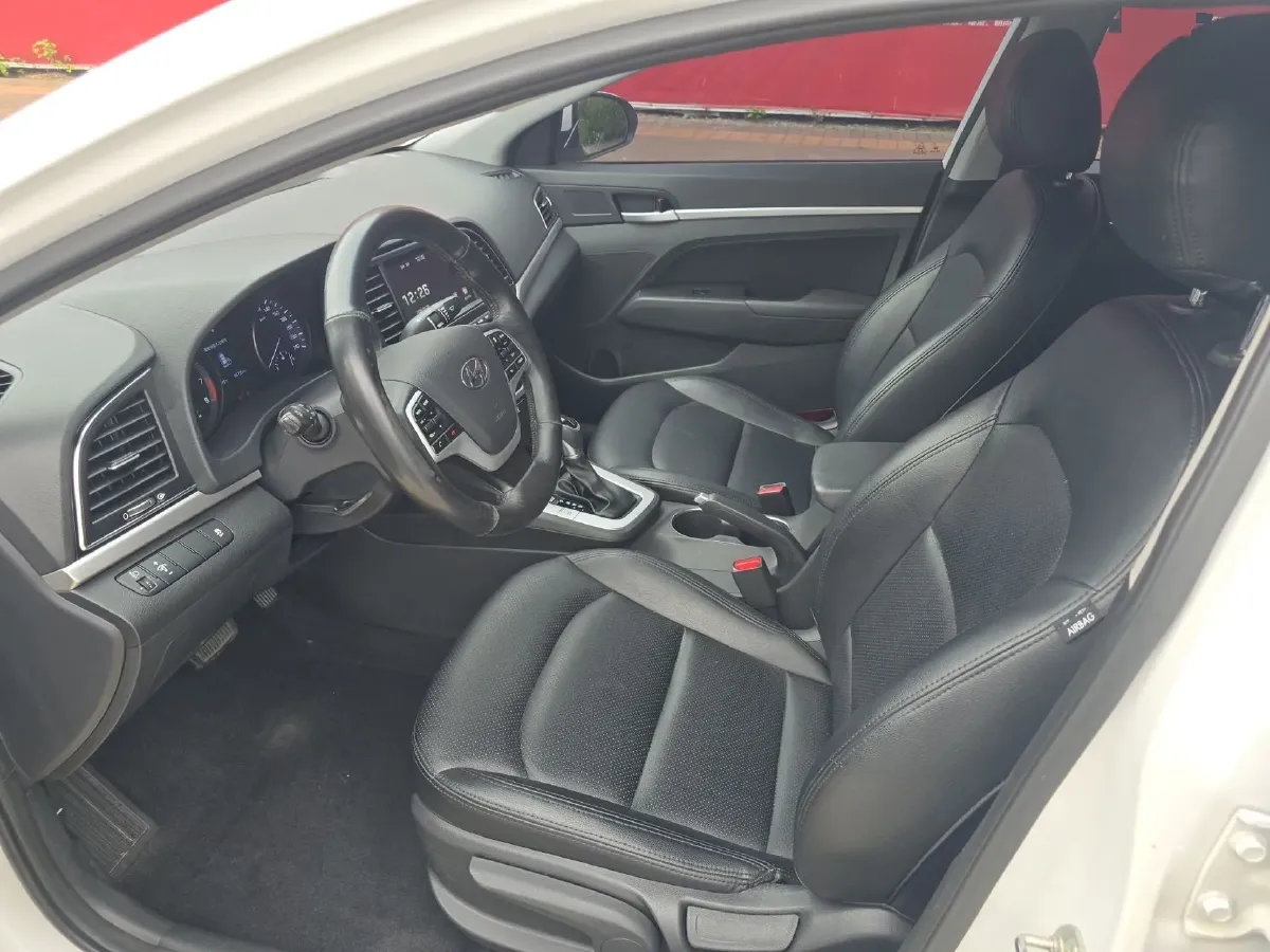 2016 Hyundai Elantra 1.6L 130HP L4 6AT,autocango,china used car exporter,china ev exporter,chinese used car exporter,chinese used ev exporter