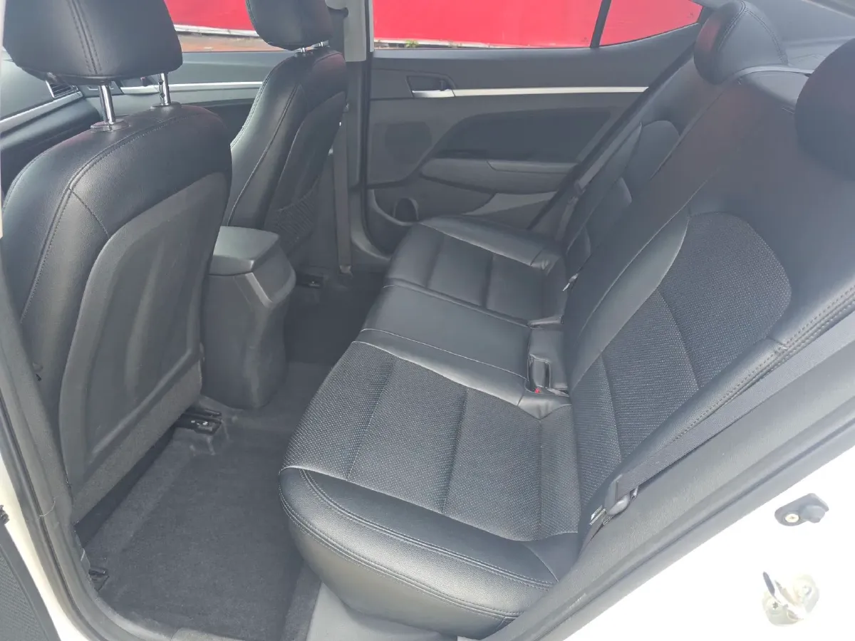 2016 Hyundai Elantra 1.6L 130HP L4 6AT,autocango,china used car exporter,china ev exporter,chinese used car exporter,chinese used ev exporter