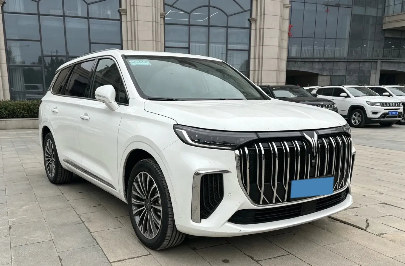 2022 Voyah Dream 1.5T 136HP L4 PHEV 25.57KWH,autocango,china used car exporter,china ev exporter,chinese used car exporter,chinese used ev exporter