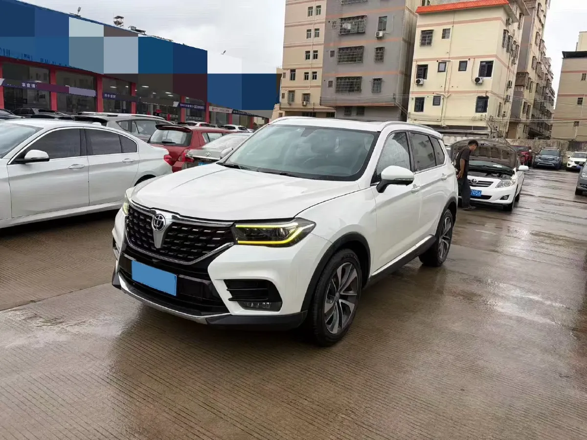 2018 Brilliance Auto V7 1.6T 204HP L4 7DCT,autocango,china used car exporter,china ev exporter,chinese used car exporter,chinese used ev exporter