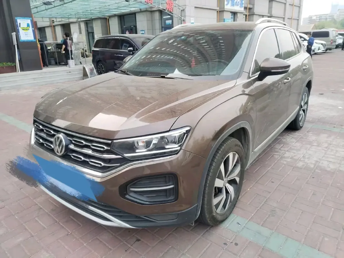 2019 MINI CLUBMAN 1.5T 102HP L3 6AT,autocango,china used car exporter,china ev exporter,chinese used car exporter,chinese used ev exporter
