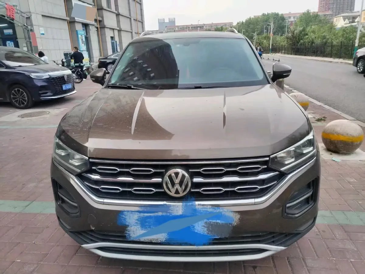 2019 MINI CLUBMAN 1.5T 102HP L3 6AT,autocango,china used car exporter,china ev exporter,chinese used car exporter,chinese used ev exporter