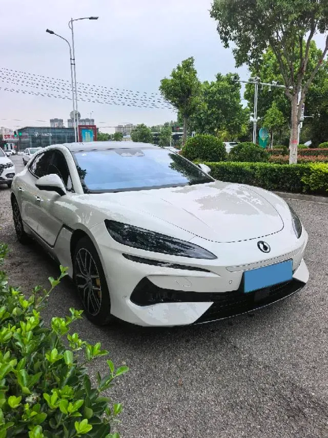 2024 Denza DenzaZ9GT 2.0T 207HP L4 E-CVT PHEV 38.5KWH,autocango,china used car exporter,china ev exporter,chinese used car exporter,chinese used ev exporter