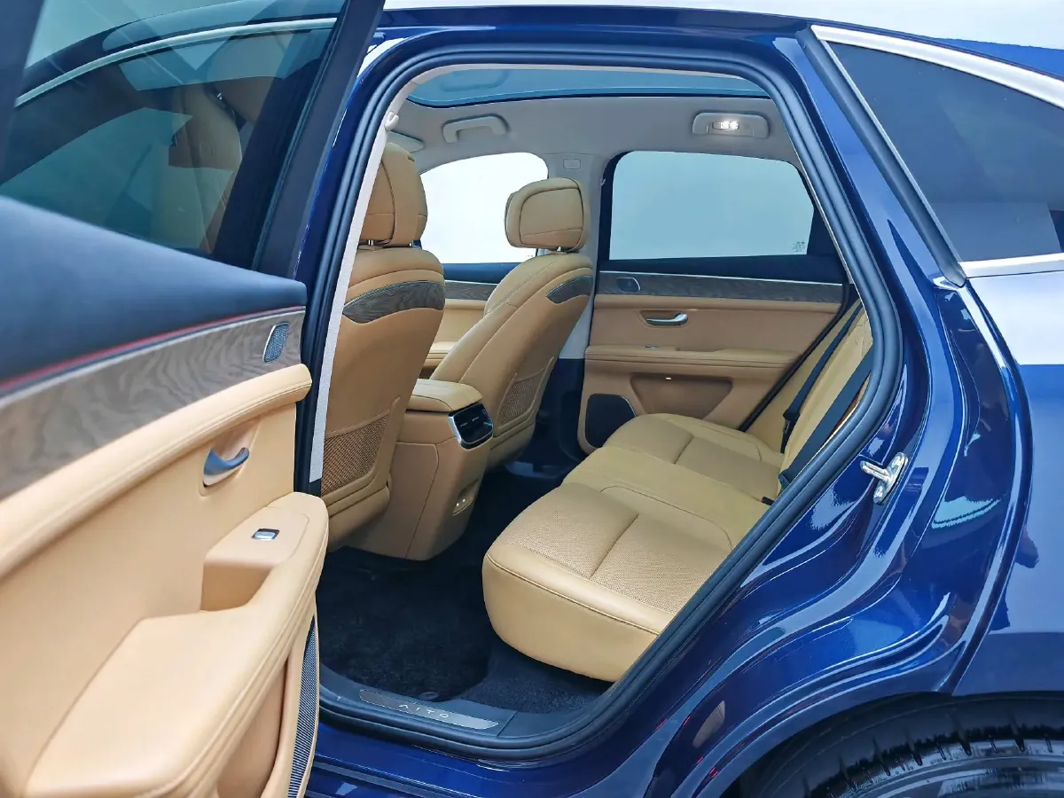2022 JMC YuHu 7 2.0T 141HP L4 8AT,autocango,china used car exporter,china ev exporter,chinese used car exporter,chinese used ev exporter