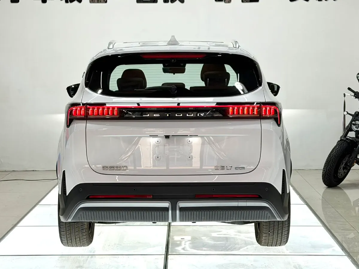 2025 Jetour ShanHai L7 1.5T 156HP L4 2DHT PHEV,autocango,china used car exporter,china ev exporter,chinese used car exporter,chinese used ev exporter