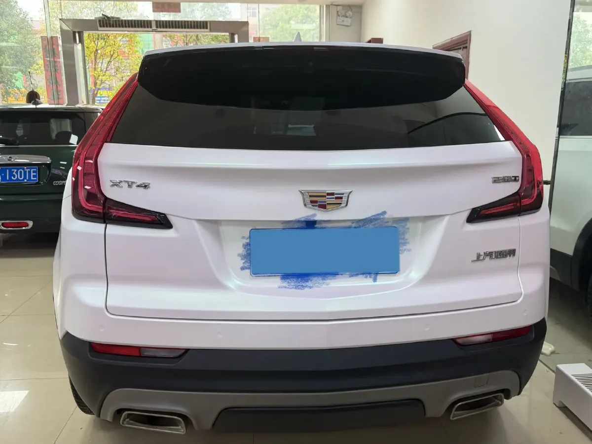 2021 Cadillac XT4 2.0T 237HP L4 9AT,autocango,china used car exporter,china ev exporter,chinese used car exporter,chinese used ev exporter
