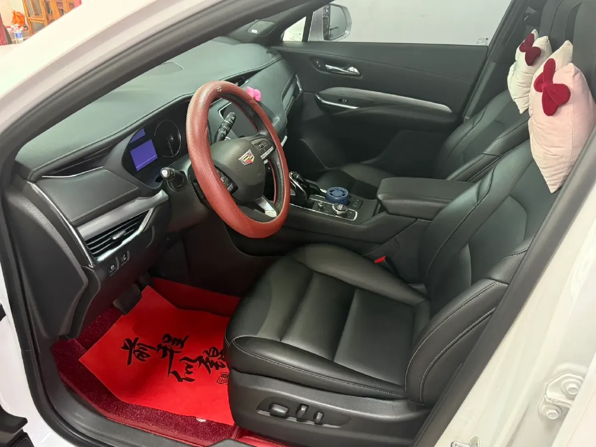 2021 Cadillac XT4 2.0T 237HP L4 9AT,autocango,china used car exporter,china ev exporter,chinese used car exporter,chinese used ev exporter