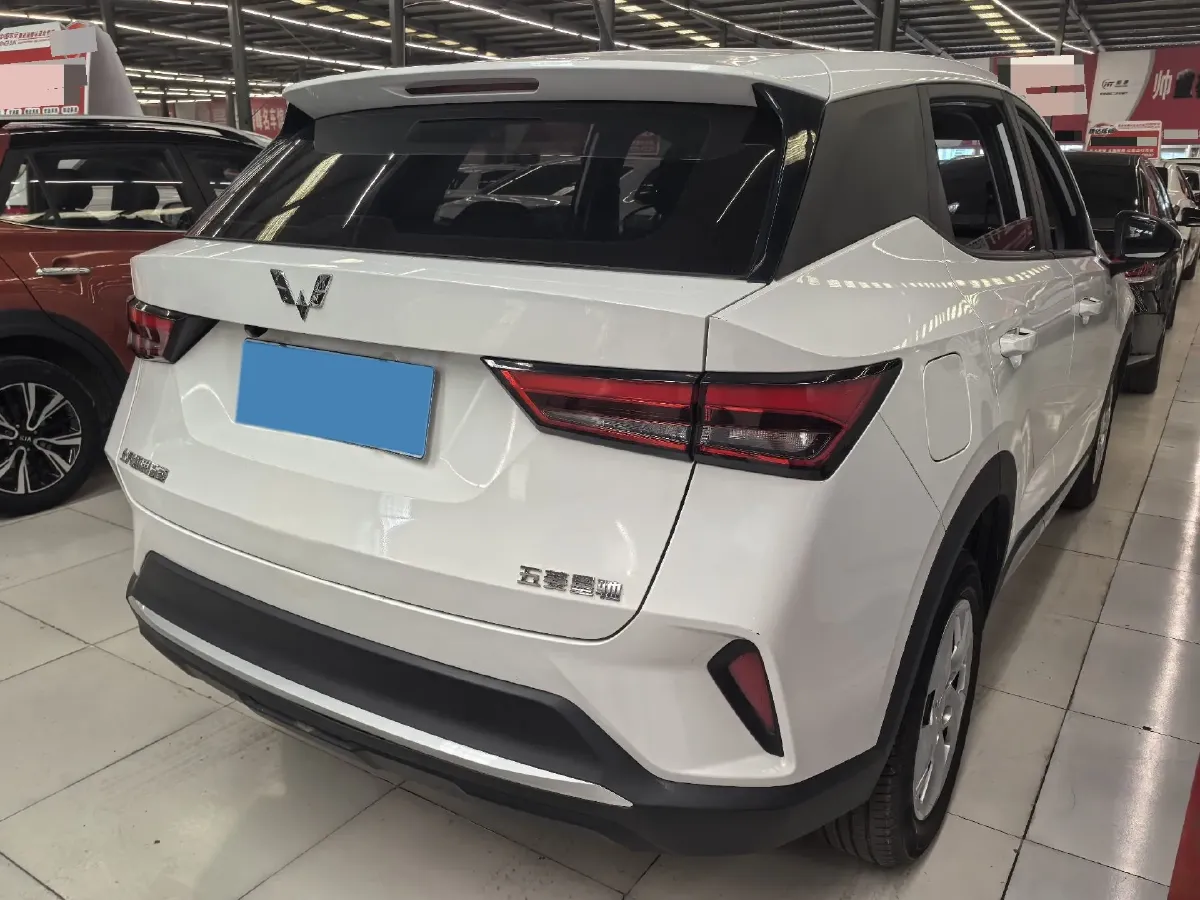 2022 WuLing XingChi 1.5L 99HP L4 6MT,autocango,china used car exporter,china ev exporter,chinese used car exporter,chinese used ev exporter