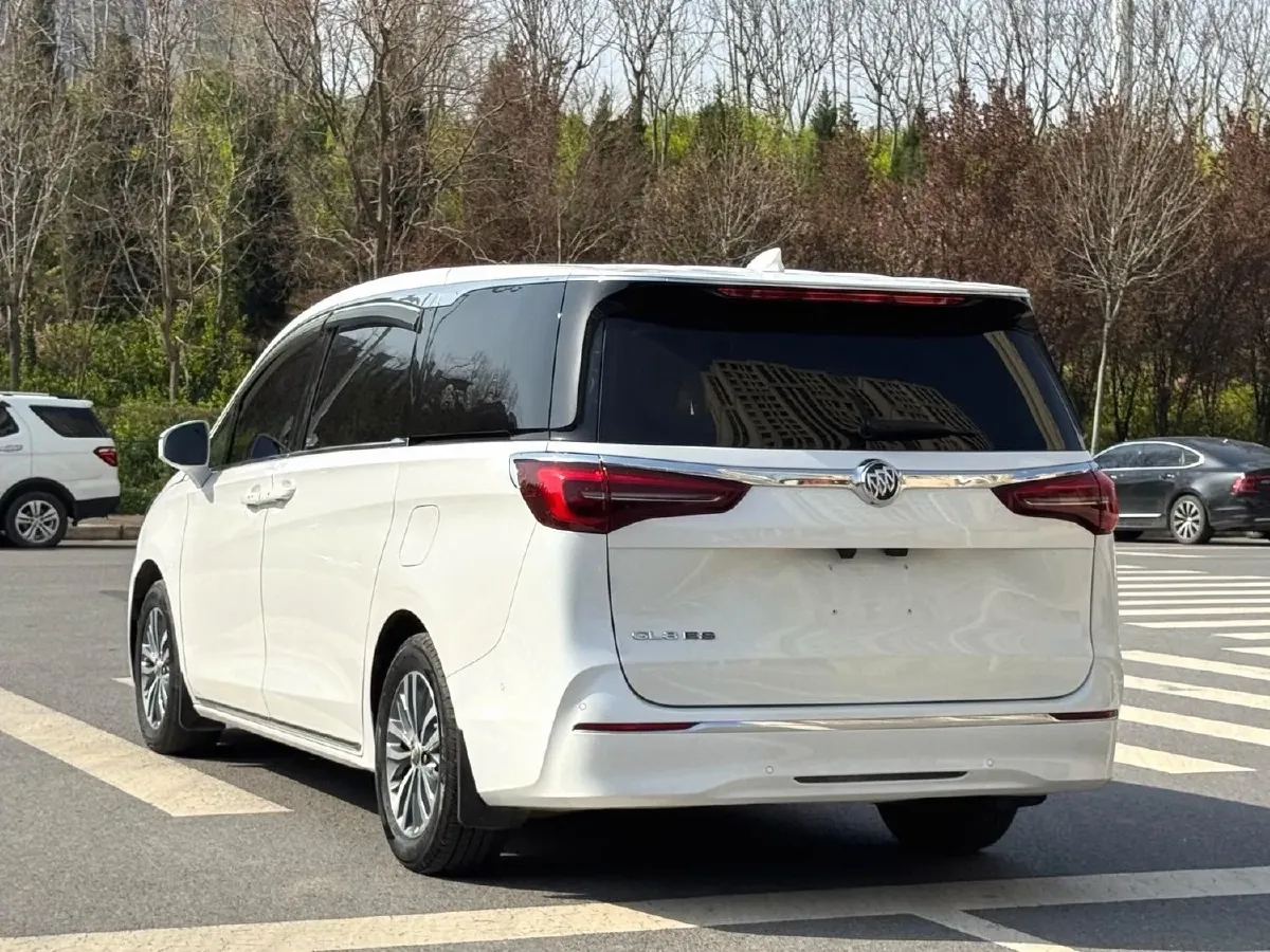2023 Buick GL8 2.0T 237HP L4 9AT,autocango,china used car exporter,china ev exporter,chinese used car exporter,chinese used ev exporter