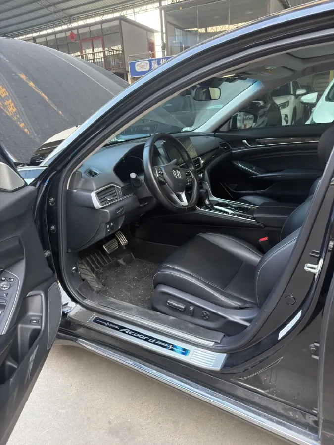 2022 Honda Accord 1.5T 194HP L4 CVT,autocango,china used car exporter,china ev exporter,chinese used car exporter,chinese used ev exporter