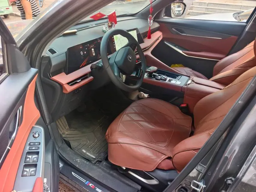 2024 ChangAn CS75 Plus 1.5T 188HP L4 8AT,autocango,china used car exporter,china ev exporter,chinese used car exporter,chinese used ev exporter