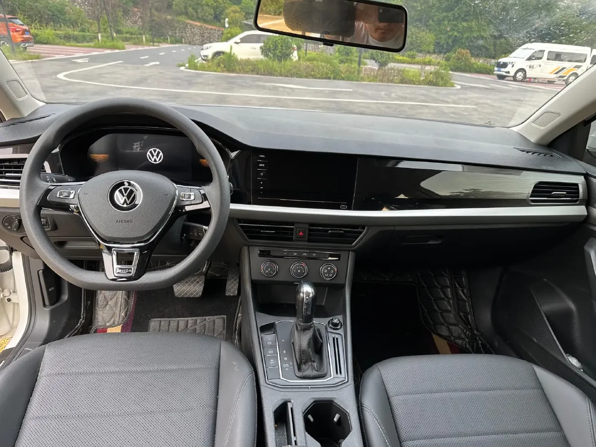 2021 Volkswagen Lavida 1.5L 113HP L4 6AT,autocango,china used car exporter,china ev exporter,chinese used car exporter,chinese used ev exporter