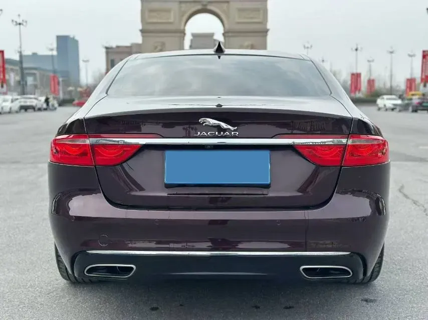 2018 Jaguar XFL 2.0T 200HP L4 8AT,autocango,china used car exporter,china ev exporter,chinese used car exporter,chinese used ev exporter