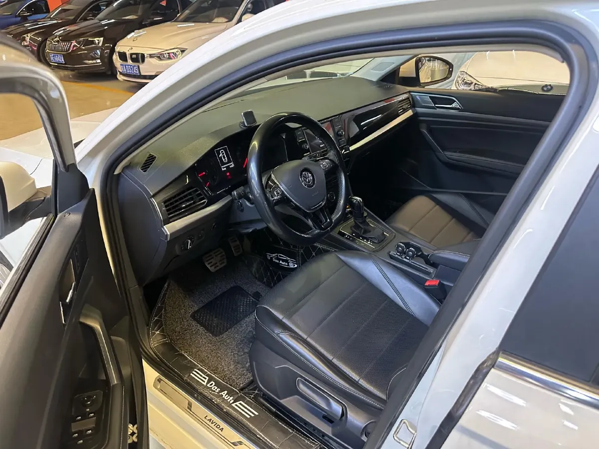 2019 Volkswagen Lavida 1.5L 113HP L4 6AT,autocango,china used car exporter,china ev exporter,chinese used car exporter,chinese used ev exporter