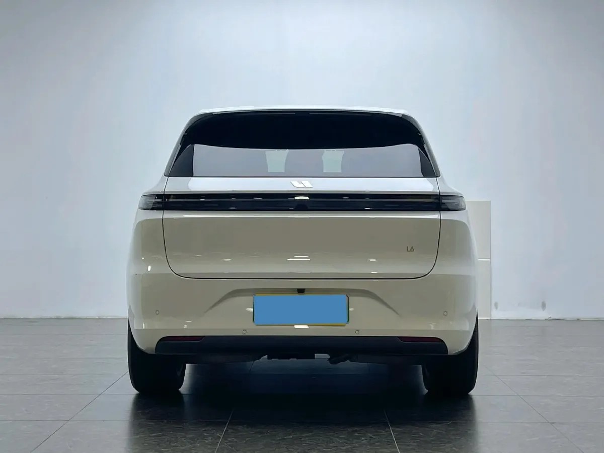 2025 Li L6 Range Extended 154HP L4 REEV,autocango,china used car exporter,china ev exporter,chinese used car exporter,chinese used ev exporter
