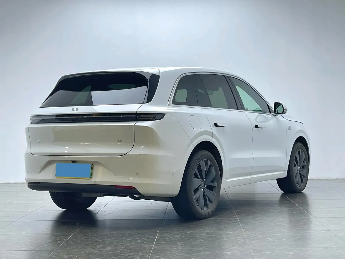 2025 Li L6 Range Extended 154HP L4 REEV,autocango,china used car exporter,china ev exporter,chinese used car exporter,chinese used ev exporter
