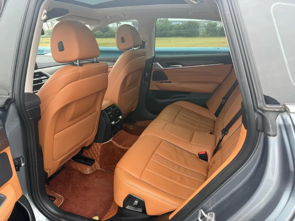 2021 BMW 6 Series GT 2.0T 258HP L4 8AT,autocango,china used car exporter,china ev exporter,chinese used car exporter,chinese used ev exporter