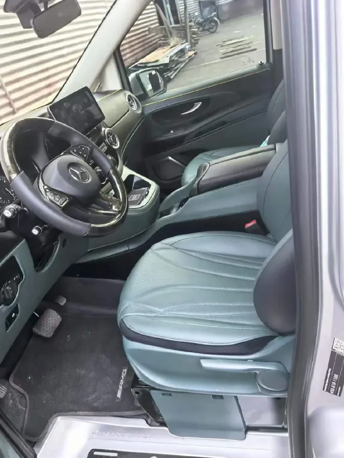 2023 Mercedes-Benz Vito 2.0T 211HP L4 9AT,autocango,china used car exporter,china ev exporter,chinese used car exporter,chinese used ev exporter