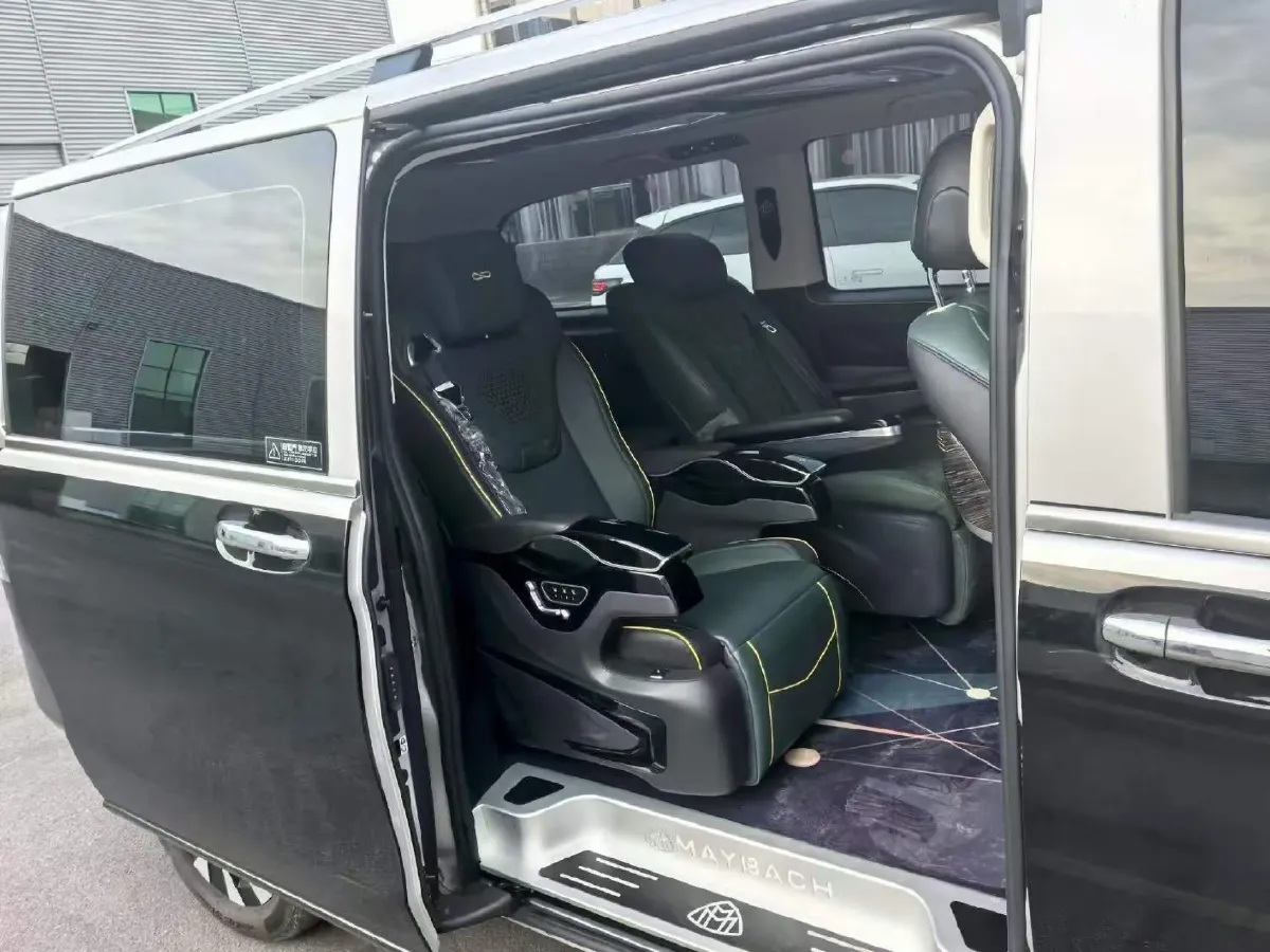 2023 Mercedes-Benz Vito 2.0T 211HP L4 9AT,autocango,china used car exporter,china ev exporter,chinese used car exporter,chinese used ev exporter