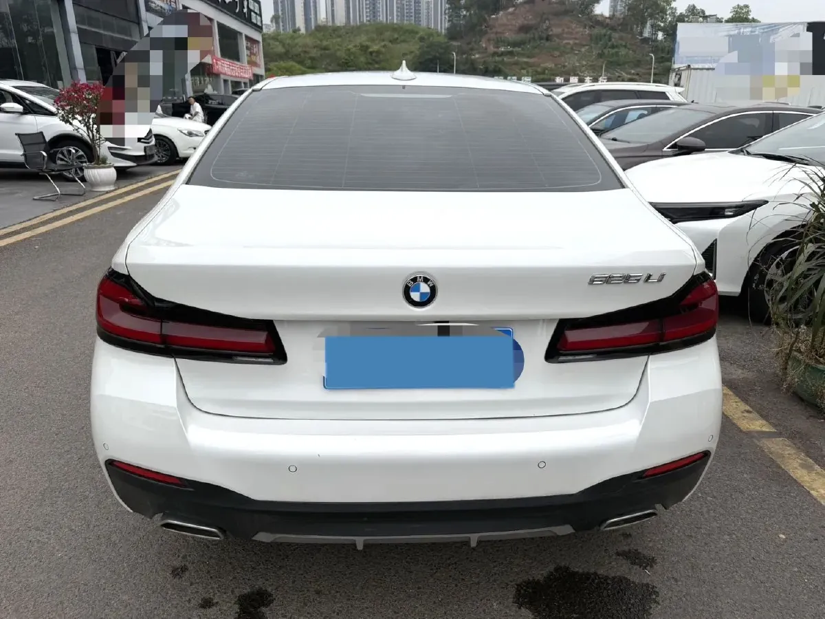 2022 BMW 5 Series 2.0T 184HP L4 8AT,autocango,china used car exporter,china ev exporter,chinese used car exporter,chinese used ev exporter