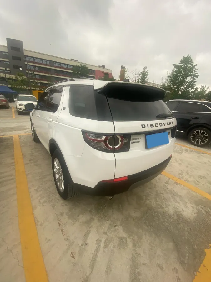 2018 Land Rover Discovery Sport 2.0T 241HP L4 9AT,autocango,china used car exporter,china ev exporter,chinese used car exporter,chinese used ev exporter