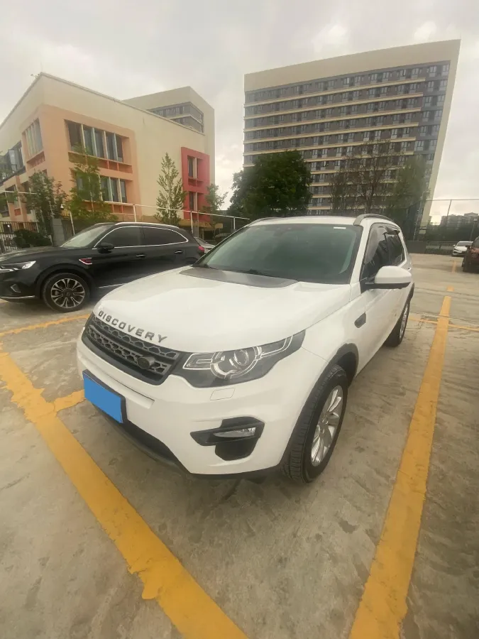 2018 Land Rover Discovery Sport 2.0T 241HP L4 9AT,autocango,china used car exporter,china ev exporter,chinese used car exporter,chinese used ev exporter