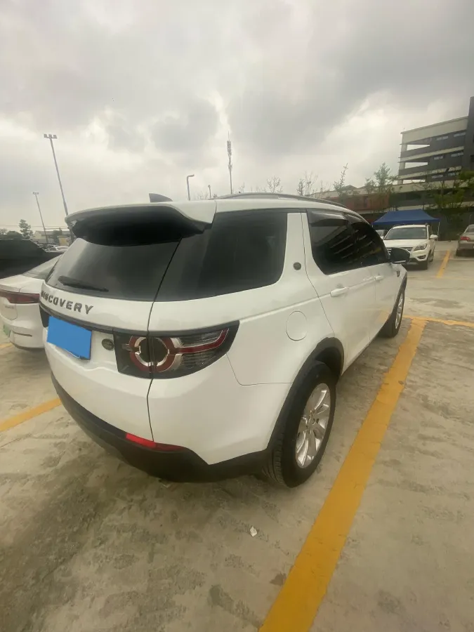 2018 Land Rover Discovery Sport 2.0T 241HP L4 9AT,autocango,china used car exporter,china ev exporter,chinese used car exporter,chinese used ev exporter