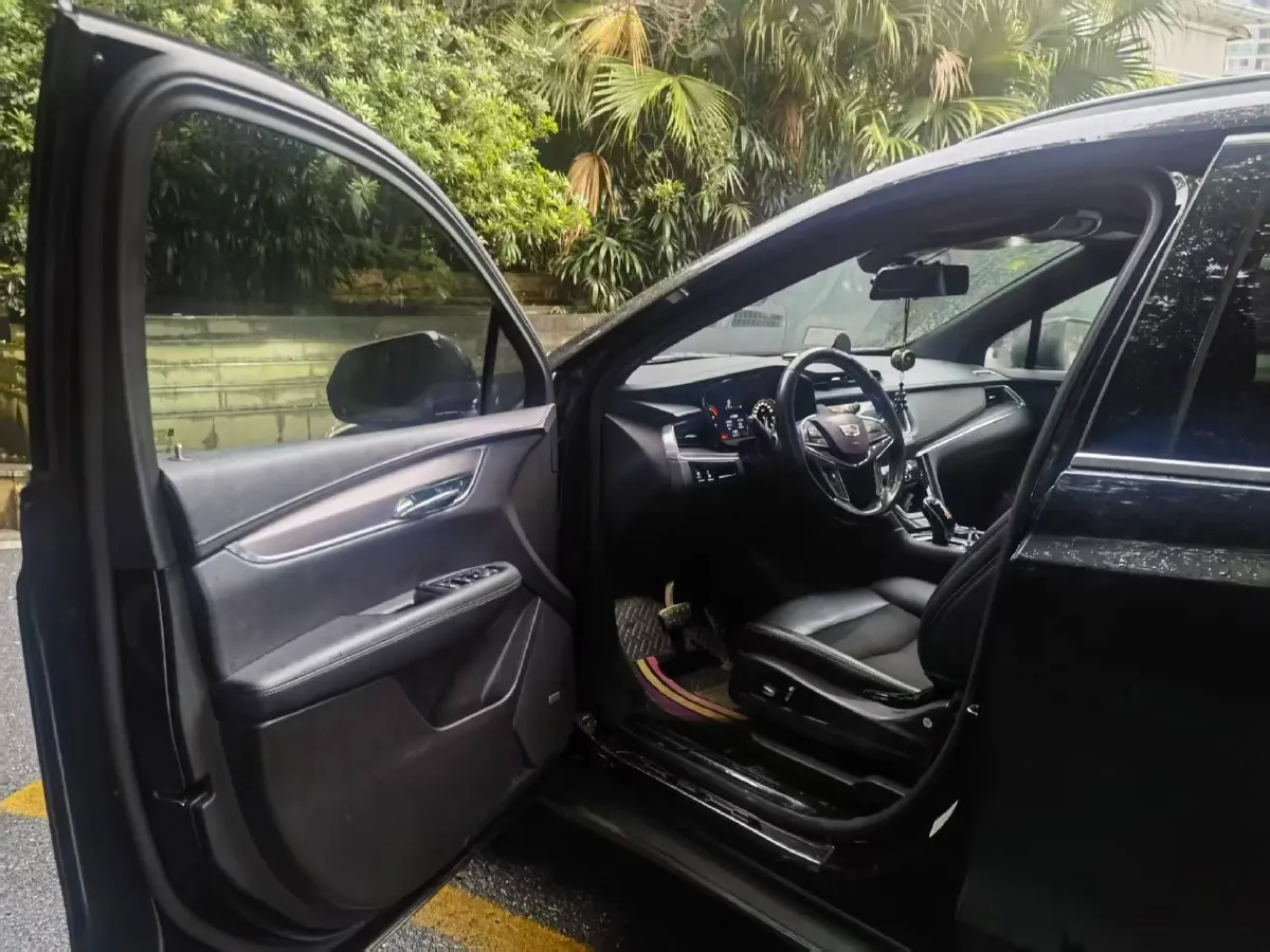 2020 Cadillac XT5 2.0T 241HP L4 9AT,autocango,china used car exporter,china ev exporter,chinese used car exporter,chinese used ev exporter