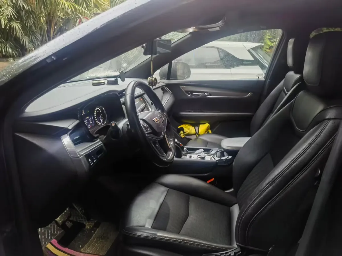 2020 Cadillac XT5 2.0T 241HP L4 9AT,autocango,china used car exporter,china ev exporter,chinese used car exporter,chinese used ev exporter
