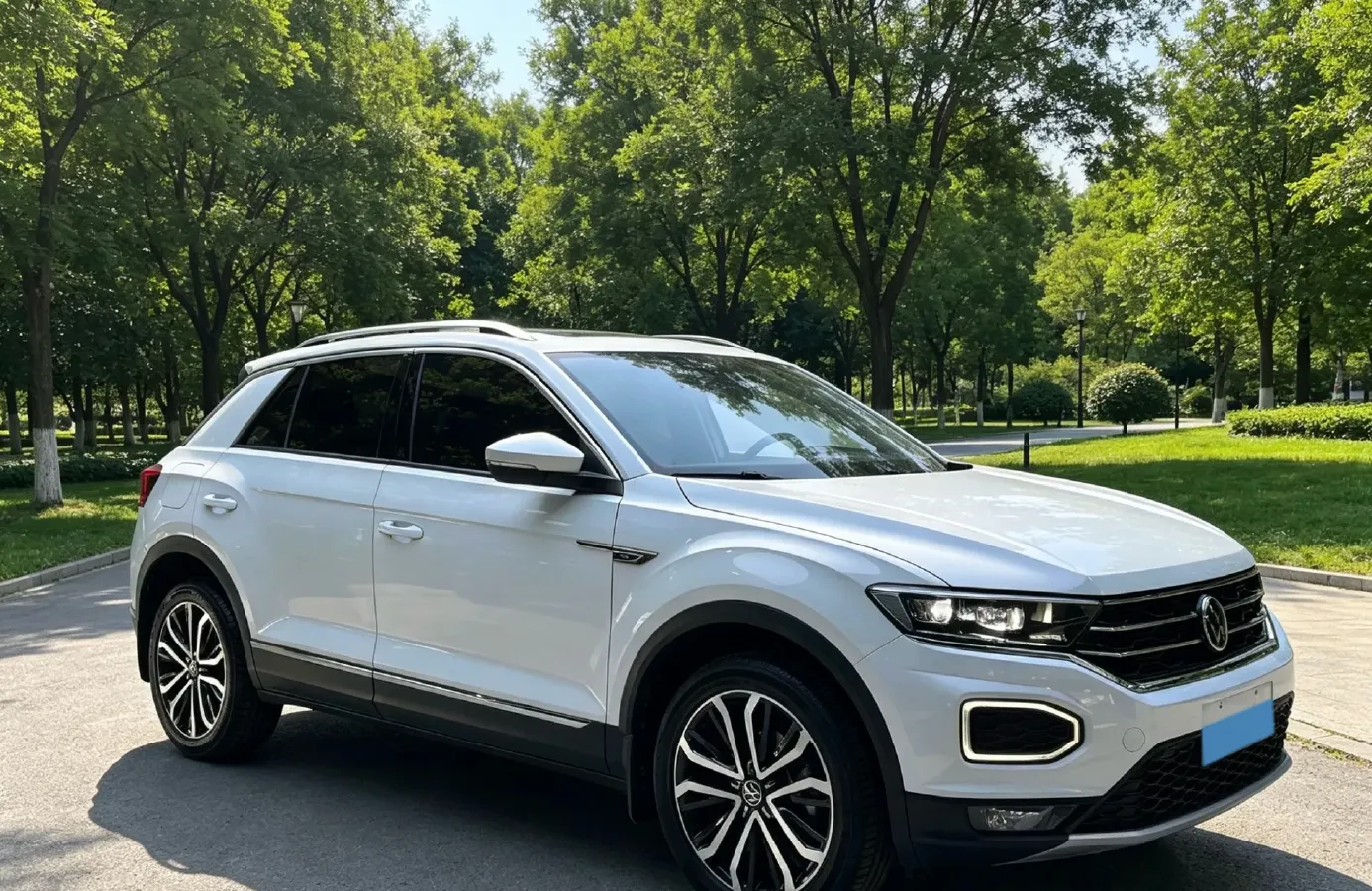 2022 Volkswagen T-Roc 1.4T 150HP L4 7DCT,autocango,china used car exporter,china ev exporter,chinese used car exporter,chinese used ev exporter