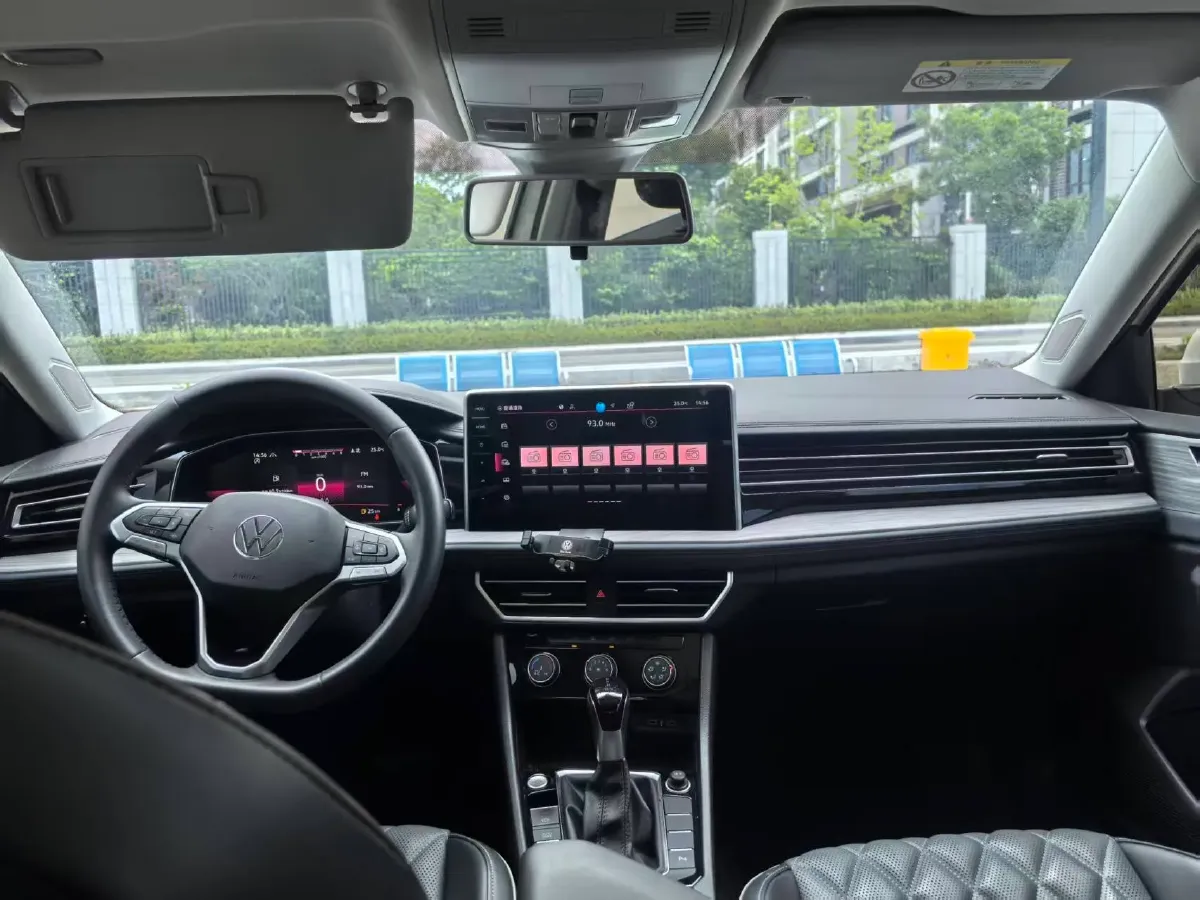 2024 Volkswagen Sagitar 1.5T 160HP L4 7DCT,autocango,china used car exporter,china ev exporter,chinese used car exporter,chinese used ev exporter