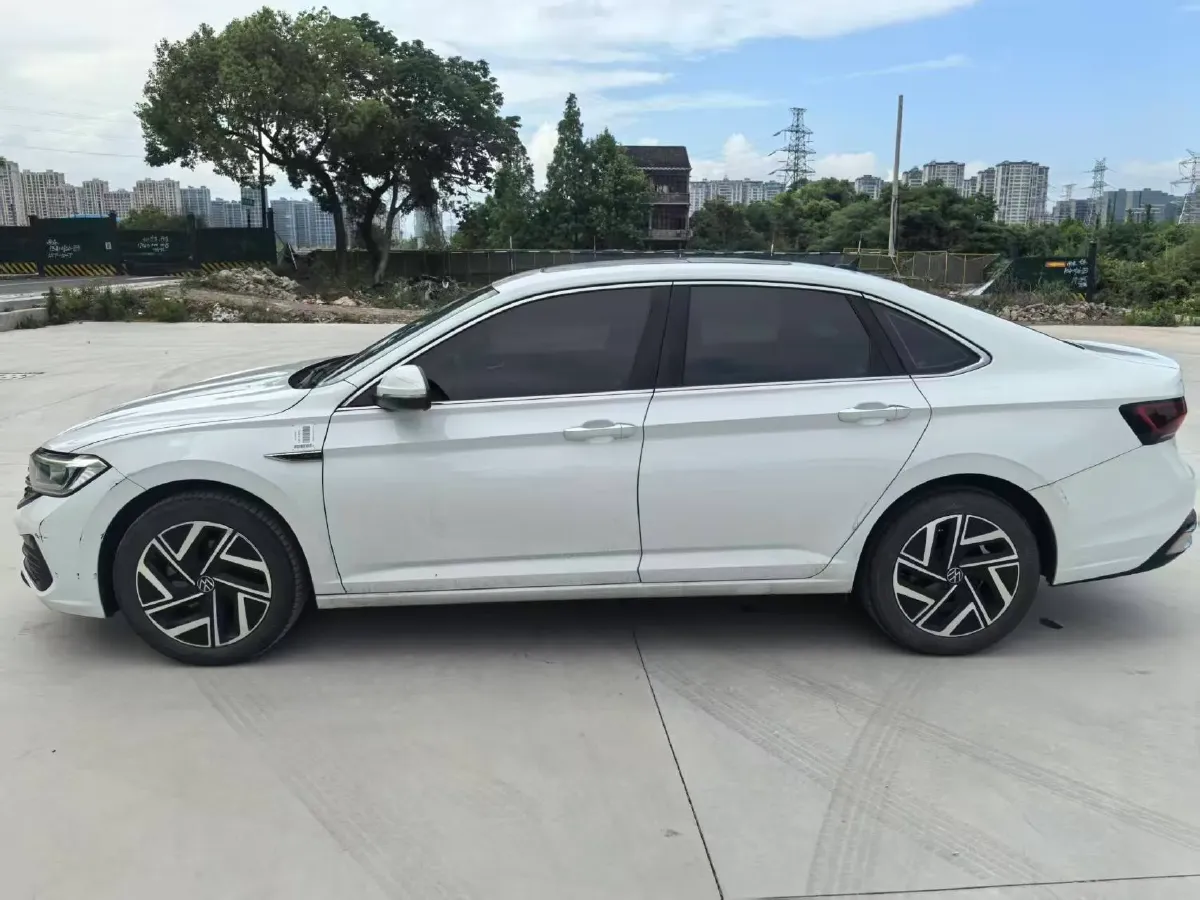 2024 Volkswagen Sagitar 1.5T 160HP L4 7DCT,autocango,china used car exporter,china ev exporter,chinese used car exporter,chinese used ev exporter