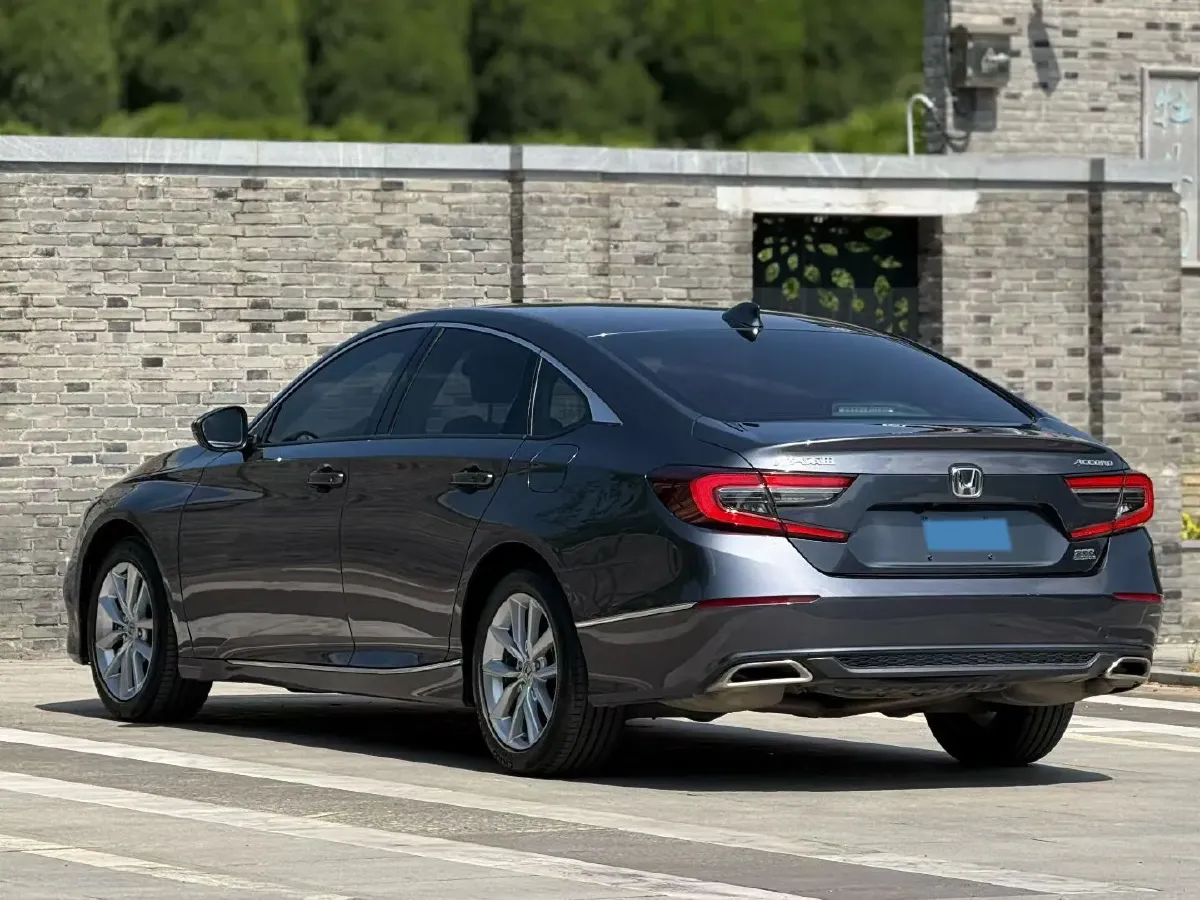 2022 Honda Accord 1.5T 194HP L4 CVT,autocango,china used car exporter,china ev exporter,chinese used car exporter,chinese used ev exporter