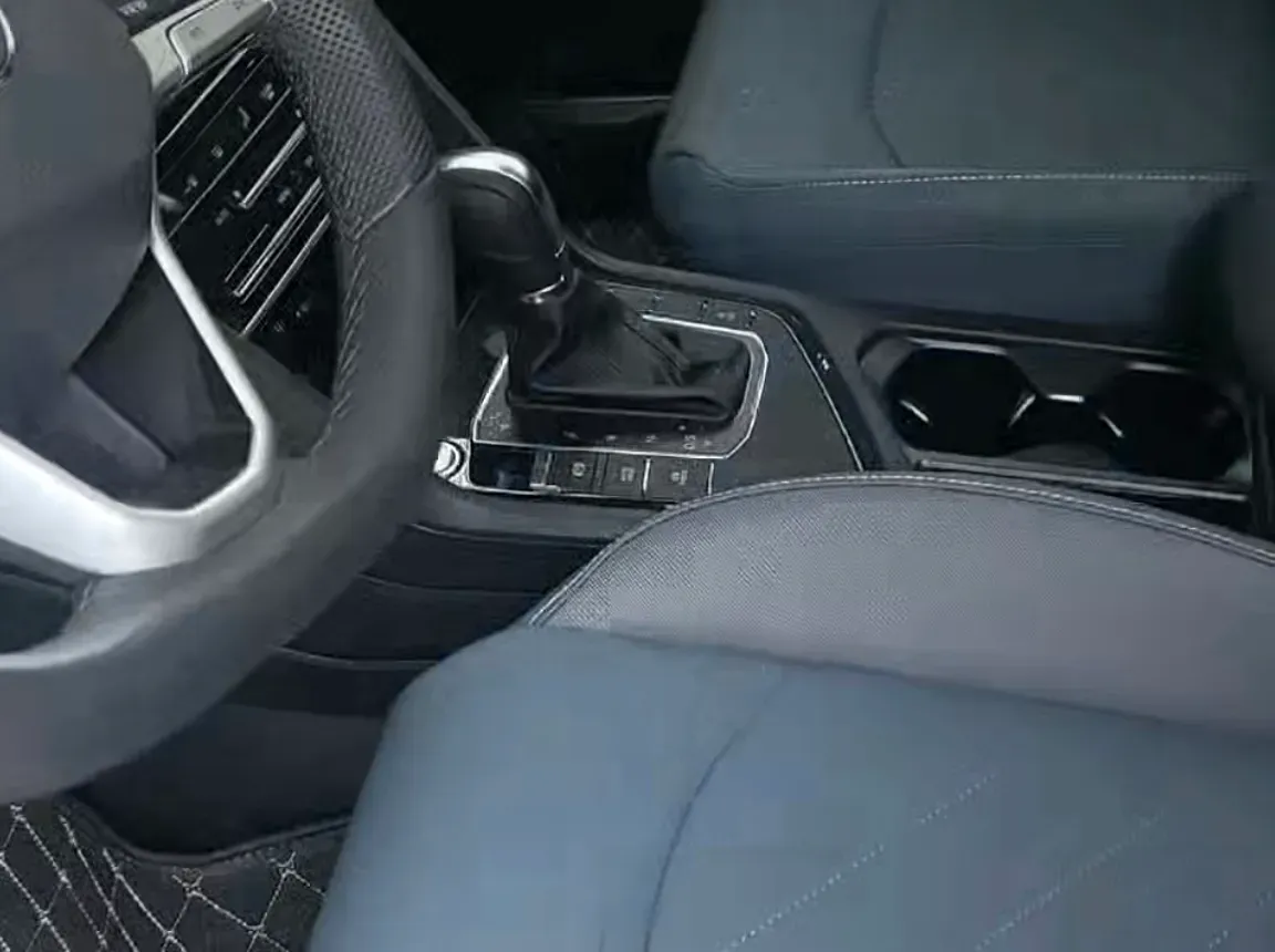 2025 Volkswagen Tharu 1.5T 160HP L4 7DCT,autocango,china used car exporter,china ev exporter,chinese used car exporter,chinese used ev exporter