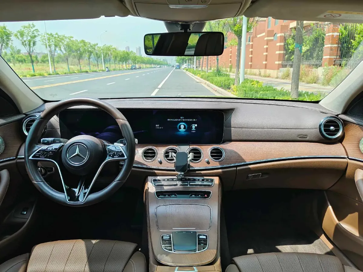2022 Mercedes-Benz E Class 2.0T 258HP L4 9AT,autocango,china used car exporter,china ev exporter,chinese used car exporter,chinese used ev exporter