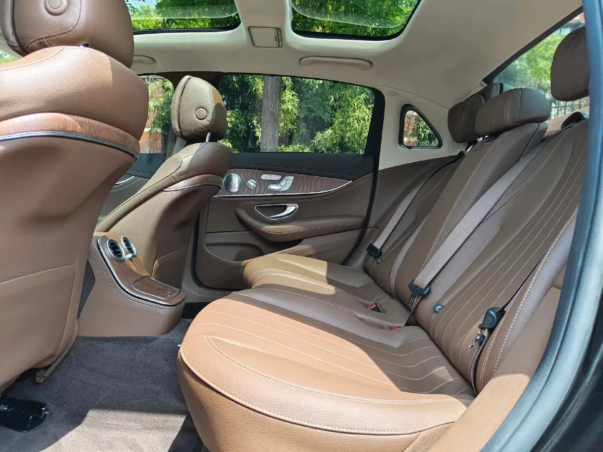 2022 Mercedes-Benz E Class 2.0T 258HP L4 9AT,autocango,china used car exporter,china ev exporter,chinese used car exporter,chinese used ev exporter