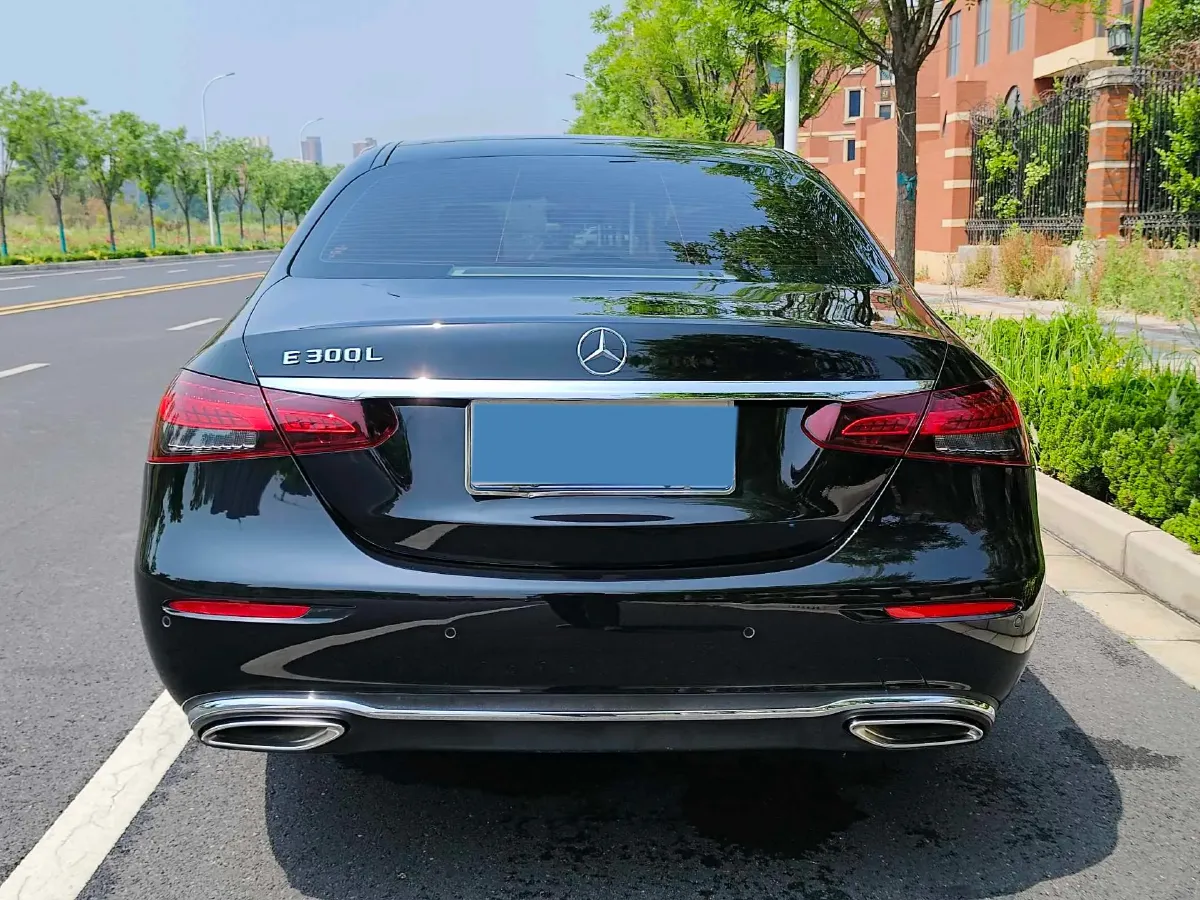 2022 Mercedes-Benz E Class 2.0T 258HP L4 9AT,autocango,china used car exporter,china ev exporter,chinese used car exporter,chinese used ev exporter