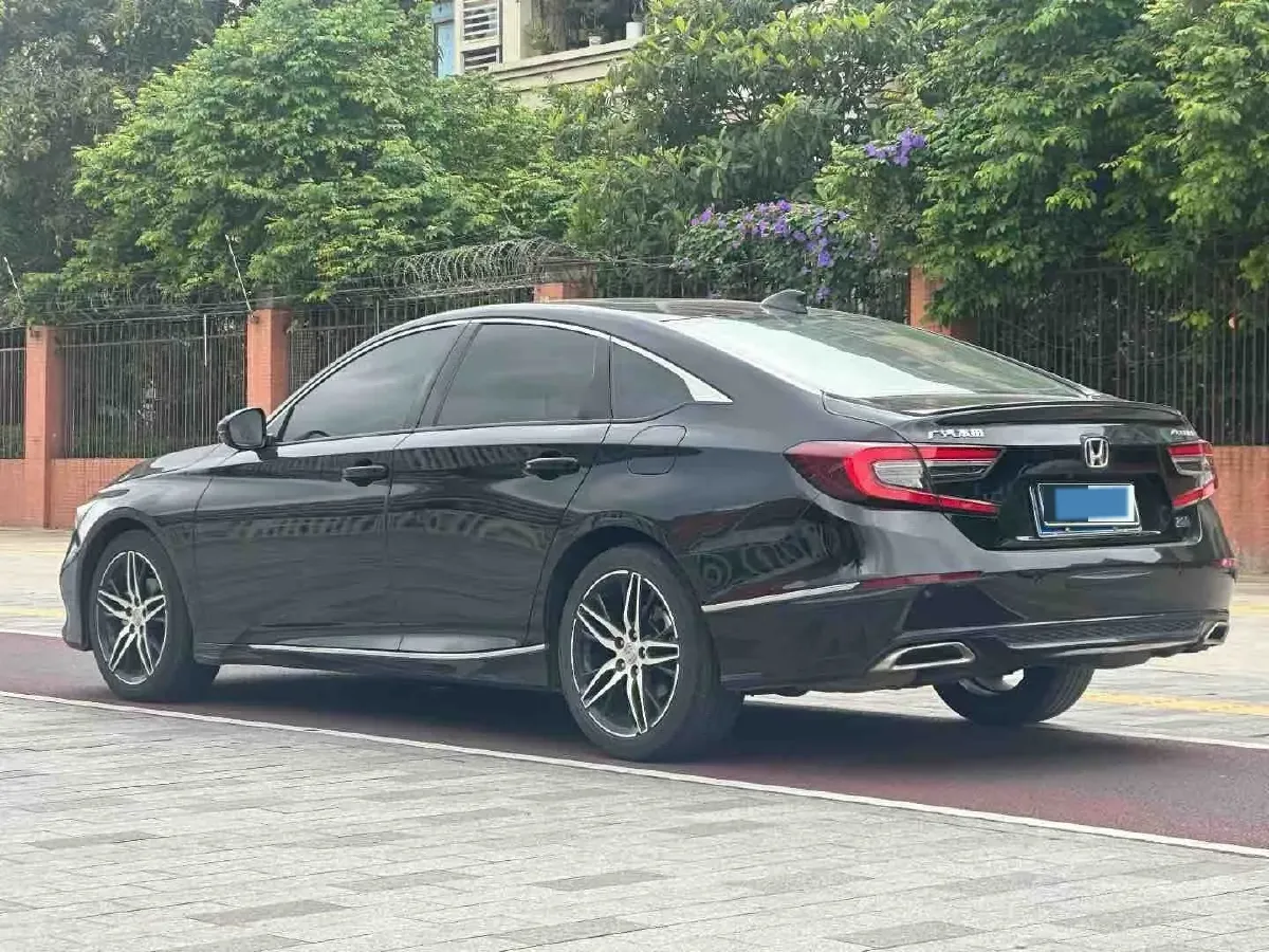 2022 Honda Accord 1.5T 194HP L4 CVT,autocango,china used car exporter,china ev exporter,chinese used car exporter,chinese used ev exporter