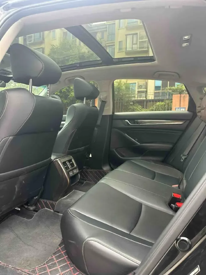 2022 Honda Accord 1.5T 194HP L4 CVT,autocango,china used car exporter,china ev exporter,chinese used car exporter,chinese used ev exporter